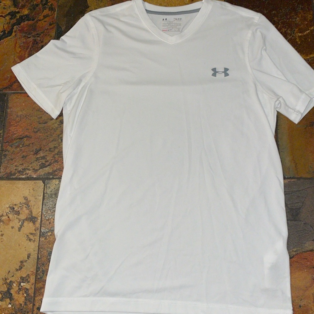 Under Armour tee
